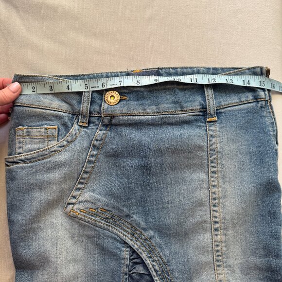 Jean Paul Gaultier Women's Denim Skirt with Ruffle Detail - Picture 8 of 8